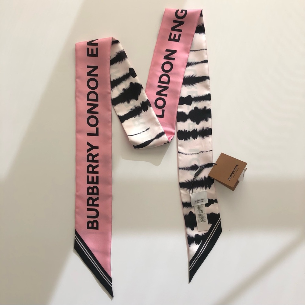 BURBERRY Logo Silk Printed Reversible Scarf Bandeau Pink NWT